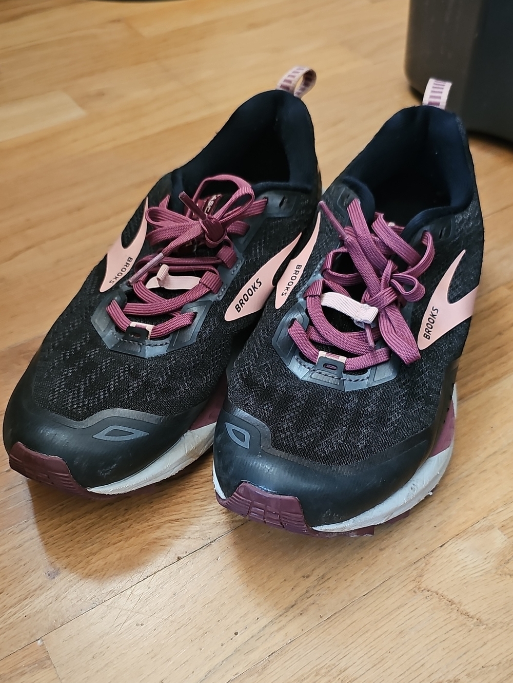 Brooks Women's Athletic Cascadia Hiking Trail Running Shoes - Black with Pink